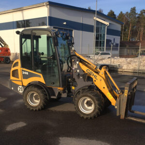 Lastmaskiner - Kompaktlastare 2,5 ton